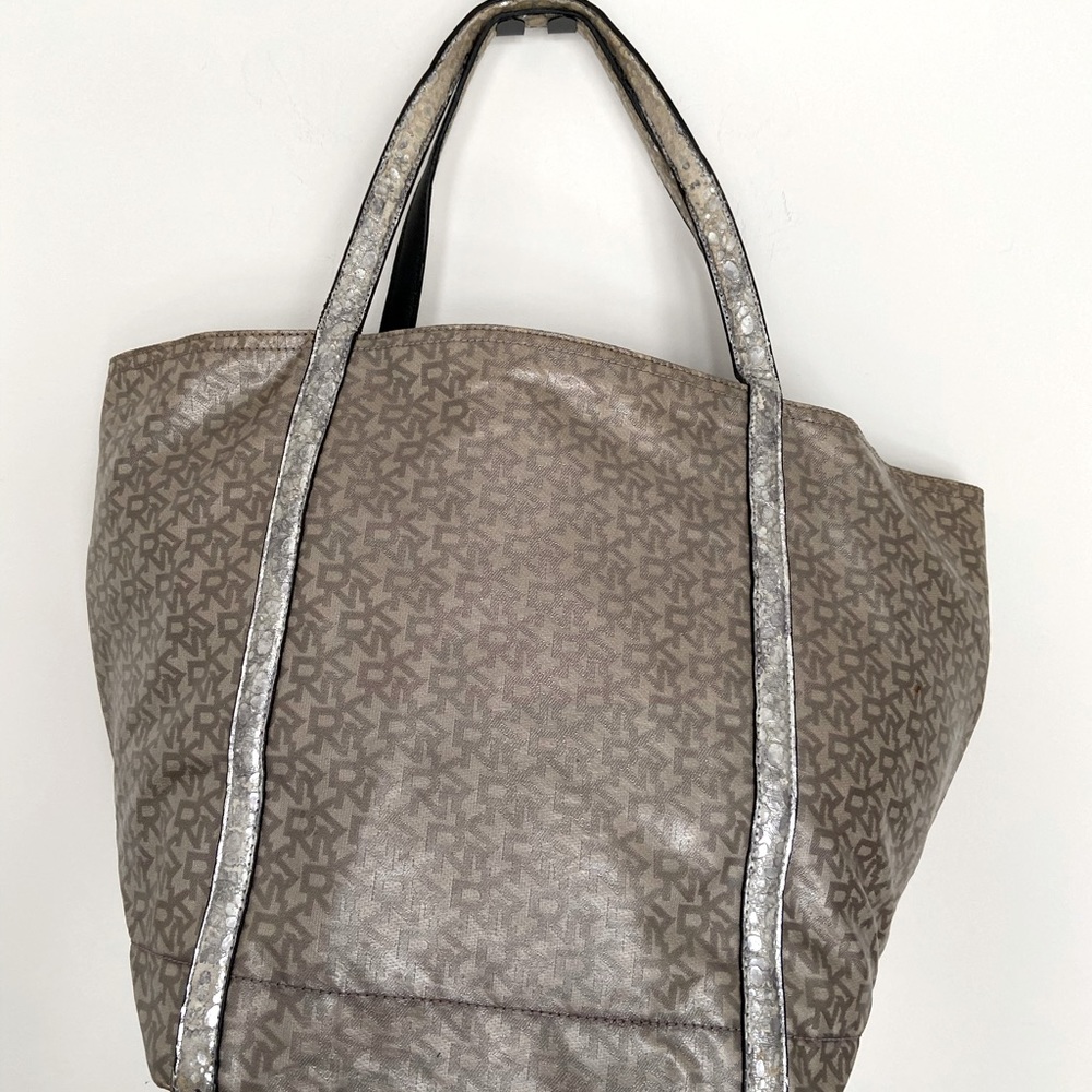 DKNY oversized bag